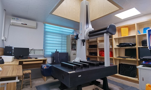 檢測(cè)三次元